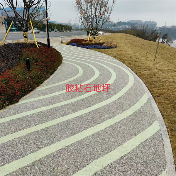 胶粘石；透水胶粘石